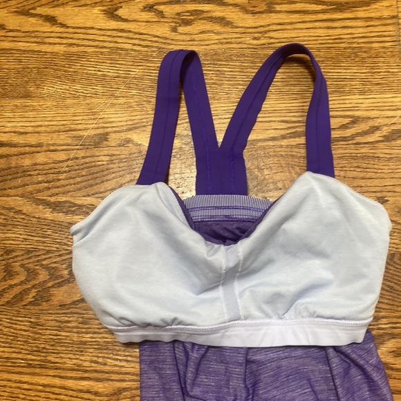 Lululemon purple tank top with built in sports bra. Size 4 - Picture 5 of 5